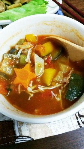 生トマトで!具だくさんミネストローネ